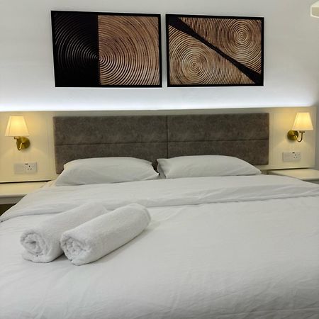 52 The Grace Hotel Muar Extérieur photo