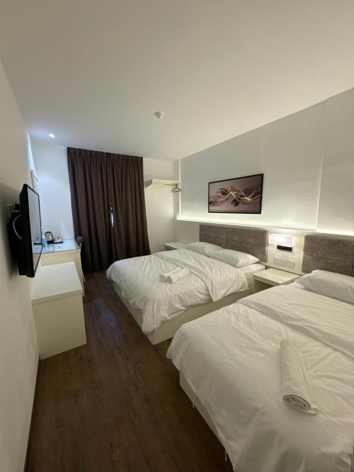 52 The Grace Hotel Muar Extérieur photo