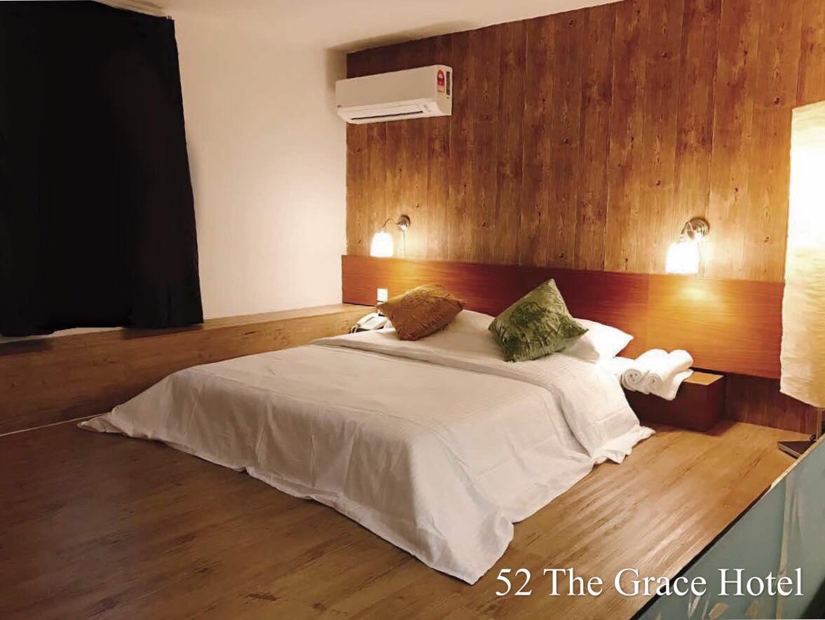 52 The Grace Hotel Muar Extérieur photo
